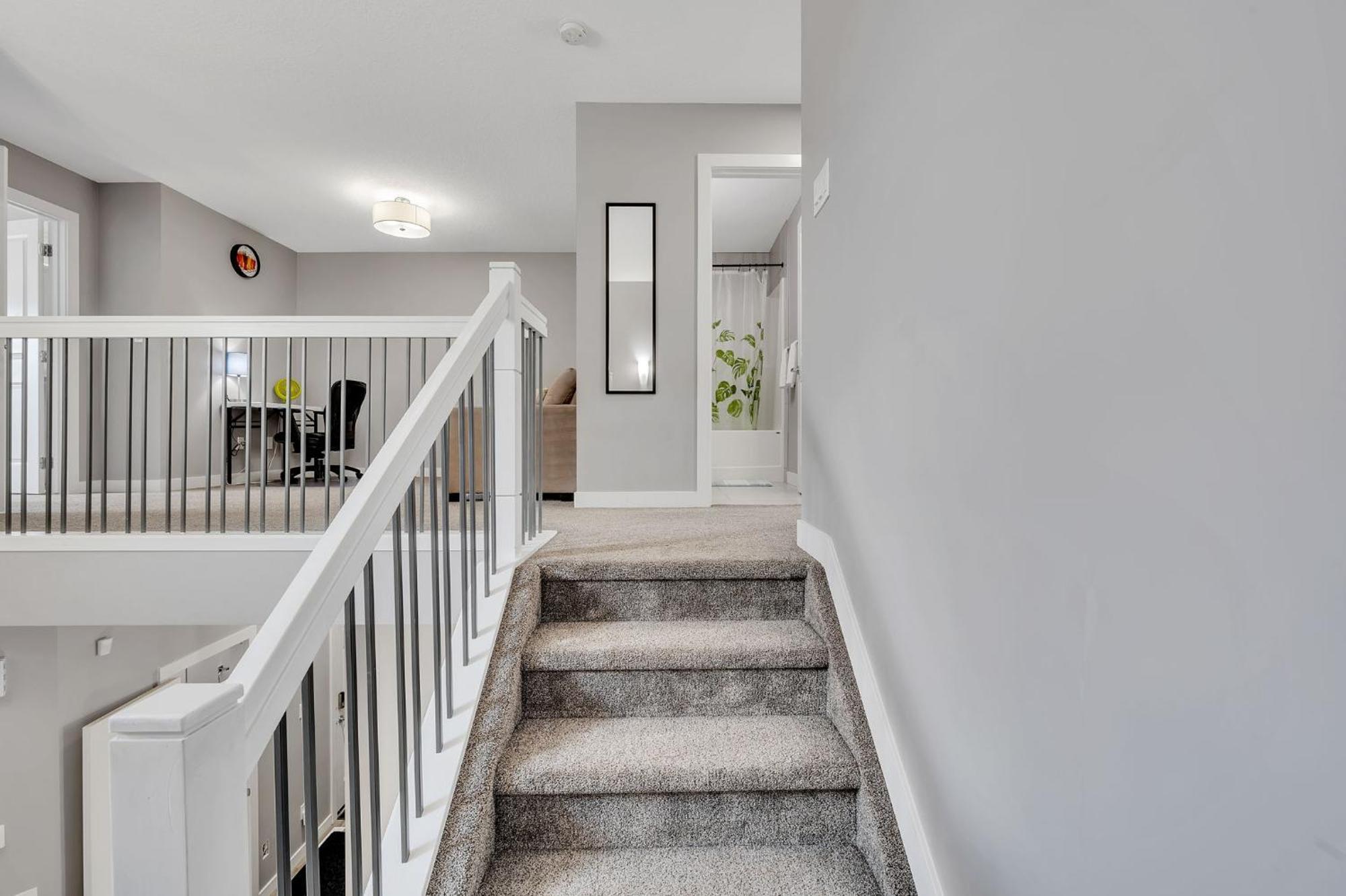 Modern Comfort In Laurel 3 Bedroom 2 & Half Bthr Full Kitchen 2 King Beds 1 Queen Bed Double Car Attached Garage Apartment *